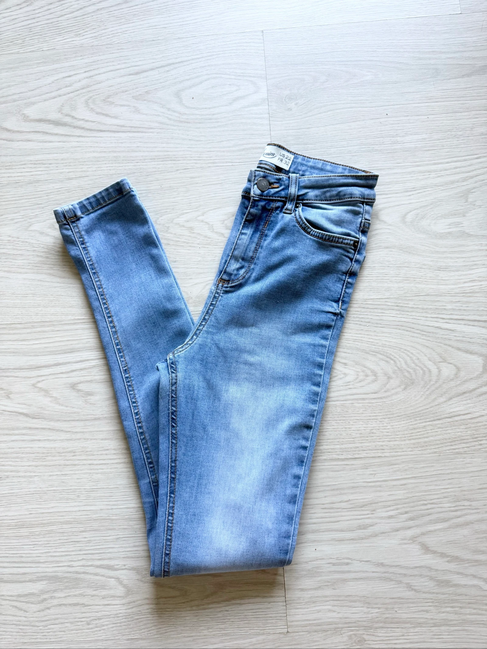 Jean slim skinny bleu clair Jennyfer taille 32 XXS 